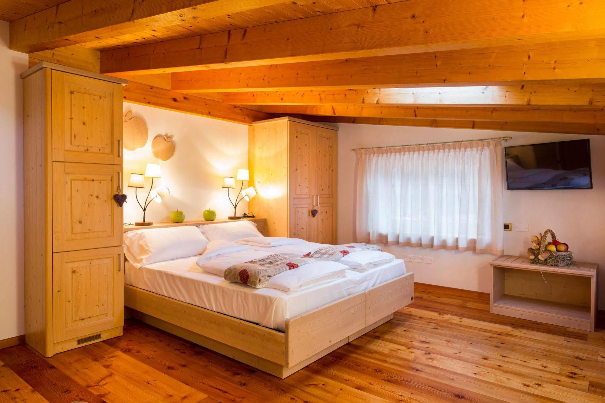 Bio Agritur Le Millemele Villa Spormaggiore Bagian luar foto